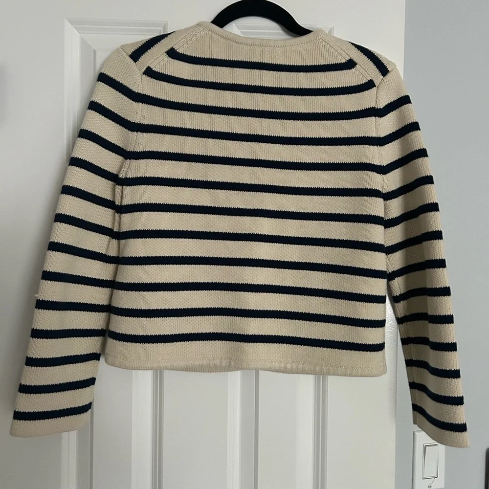 Theory Classic Cream and Blue Knit Cardigan - Picture 2 of 13